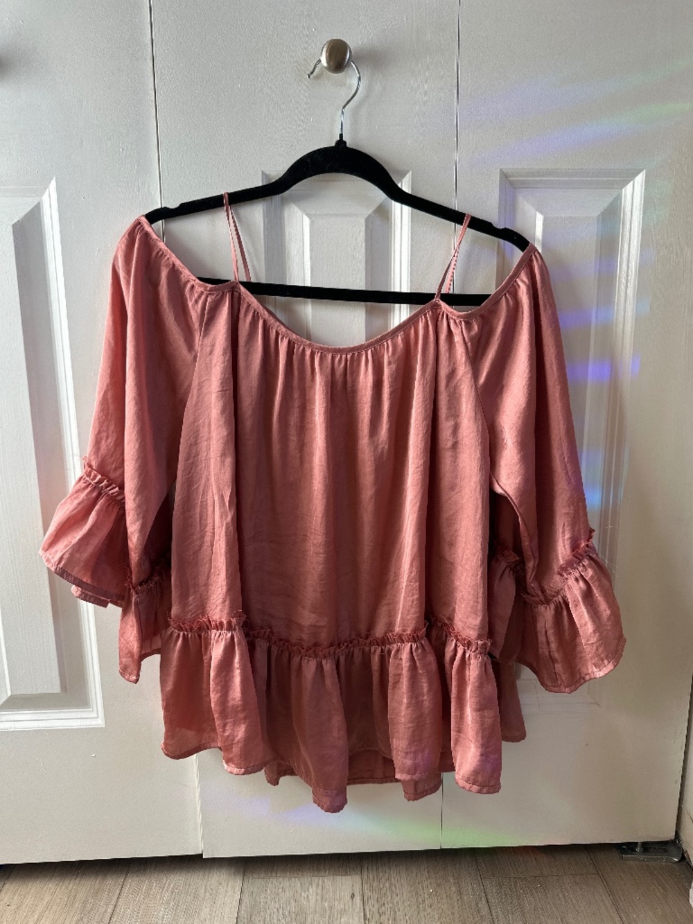 Eastnwest off the shoulder spring lightweight flowy top